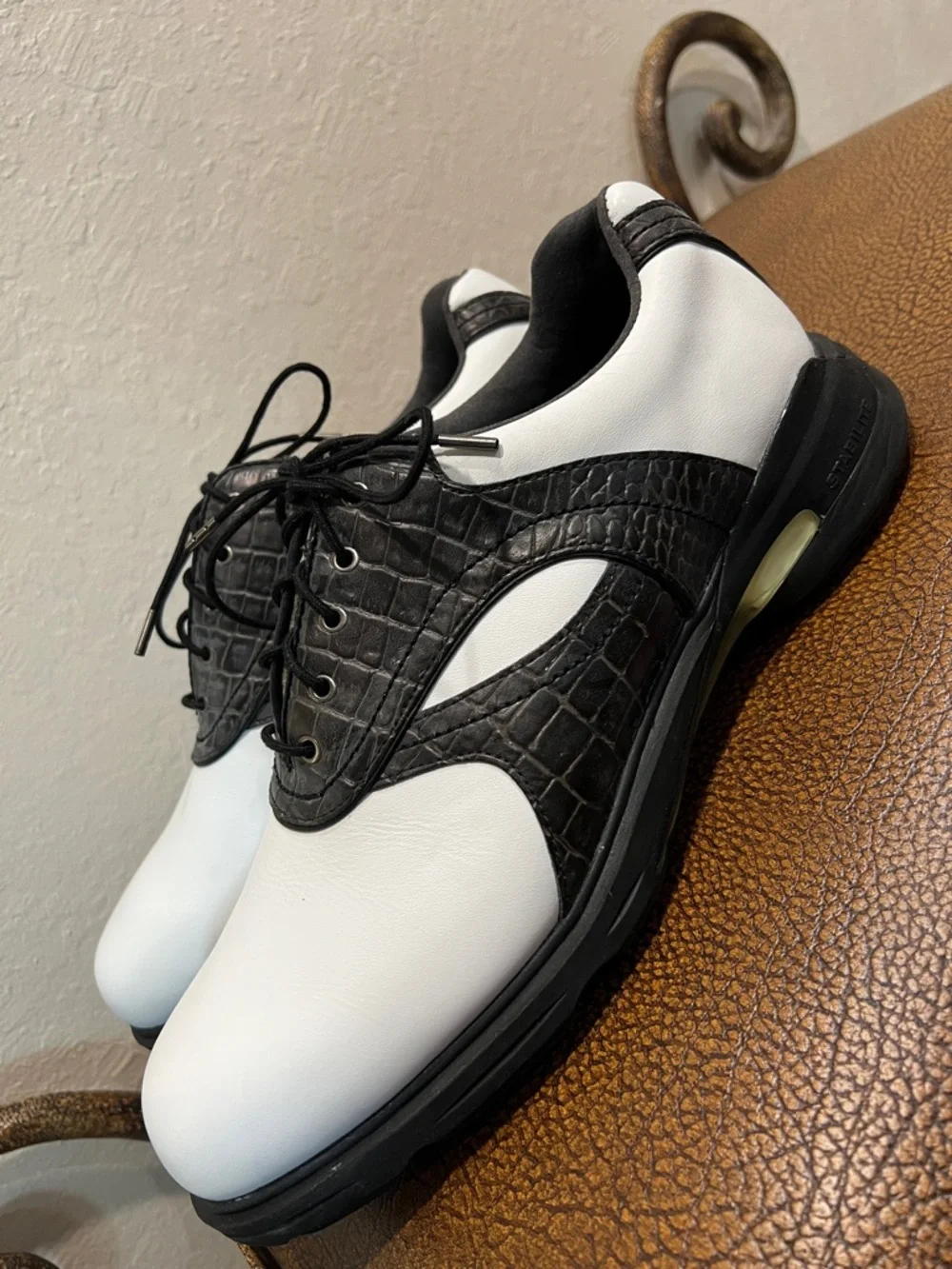 New Etonic Stabilite+ White & Black Soft Leather Dri-Tech Waterproof Golf Shoes!